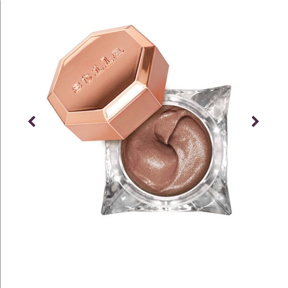 ⬇️ Stila Lingerie Souffle’ Sun Kissed (bronzer) - Picture 2 of 8